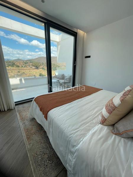 Foto 1052bf2d-ea7b-4be9-9f47-ff76934688f8. Chalet promoción de viviendas de lujo en Calahonda Mijas