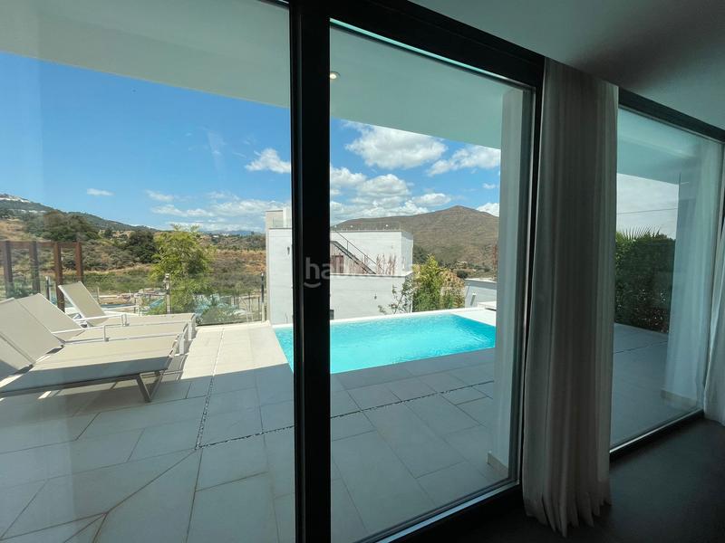 Foto 40c0e85f-501b-4e1a-b790-e5b6fe8072d2. Chalet promoción de viviendas de lujo en Calahonda Mijas