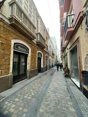 Edifici a El Rocío - La Milagrosa. Edificio en el corazón del barrio de la viña