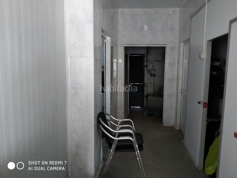 Foto b9c7c860-b143-4530-93aa-3749c290c87f. Nau industrial a Arcos de la Frontera