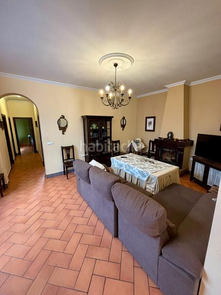 Foto 410322f2-af6d-4215-8234-447e36cd525f. Haus mit kamin parking in Montellano