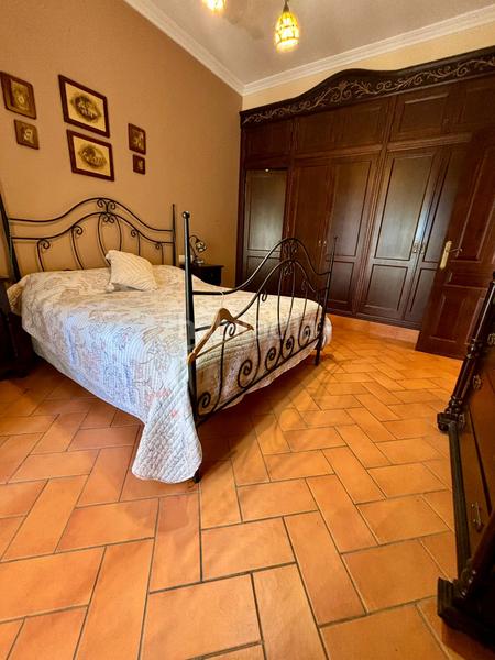 Foto af5824ee-2157-4d36-9fe2-37ecc44a6229. Haus mit kamin parking in Montellano