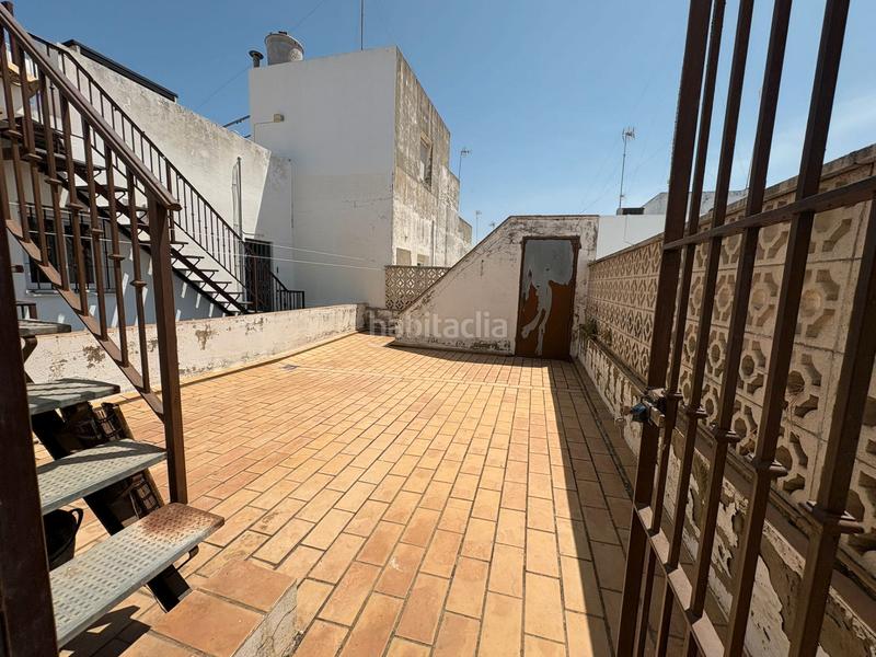 Foto e6ac406c-e06d-4d8d-8026-050656ea8254. Apartamento piso con gran terraza en Centro Chipiona
