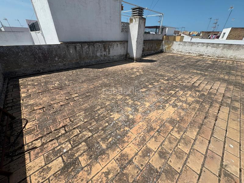 Foto fb423470-99e4-437b-8ed8-edbb201b8045. Apartamento piso con gran terraza en Centro Chipiona