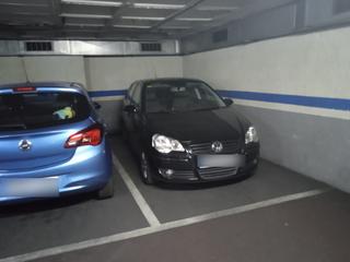Autoparkplatz  Carrer d'aragó