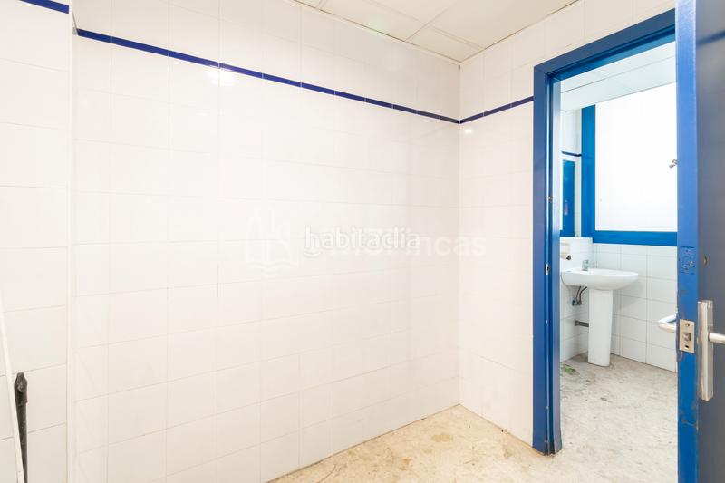 Foto 0a558b7e-d6a0-4edc-ad53-ed8c84bcd04d. Lloguer local comercial a Dreta de l´Eixample Barcelona
