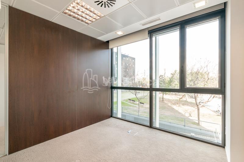 Foto 606bd6b9-0ac4-42c4-adae-fe8e3d1d9b47. Rent office space with heating parking in Santa Eulàlia Hospitalet de Llobregat (L´)