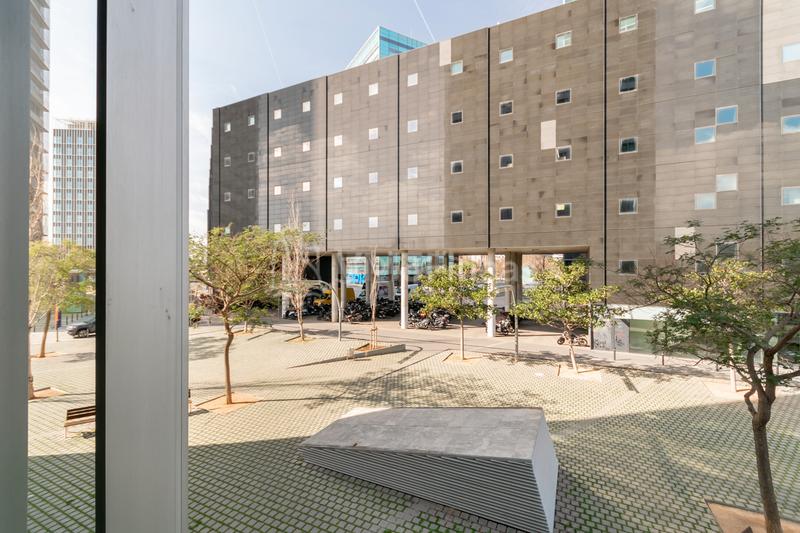 Foto 7dde6e05-3301-43ed-bb93-b89fdeb592b5. Rent office space with heating parking in Santa Eulàlia Hospitalet de Llobregat (L´)