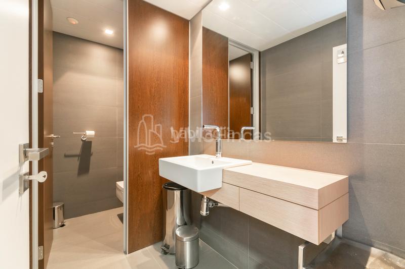 Foto a537bbd0-2728-4339-9014-d94797da9c18. Rent office space with heating parking in Santa Eulàlia Hospitalet de Llobregat (L´)