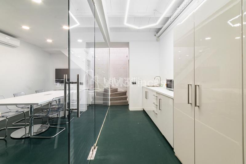 Foto 03c8ce12-c074-4f1b-b231-97c6cc2a6fd8. Rent office space with heating in Barceloneta Barcelona