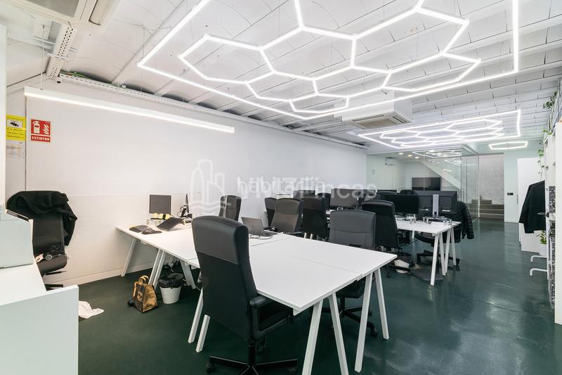 Foto 0b91270f-6d7a-44a8-96d1-ec1bb49f9bea. Rent office space with heating in Barceloneta Barcelona