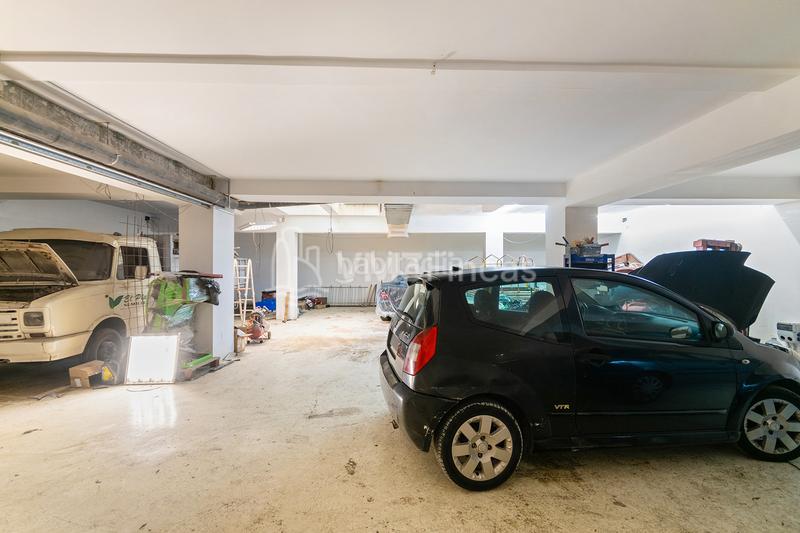 Foto fcecba1f-7be8-4ad4-88c9-ca8d2dc3840b. Alquiler local comercial en L´Antiga Esquerra de l´Eixample Barcelona