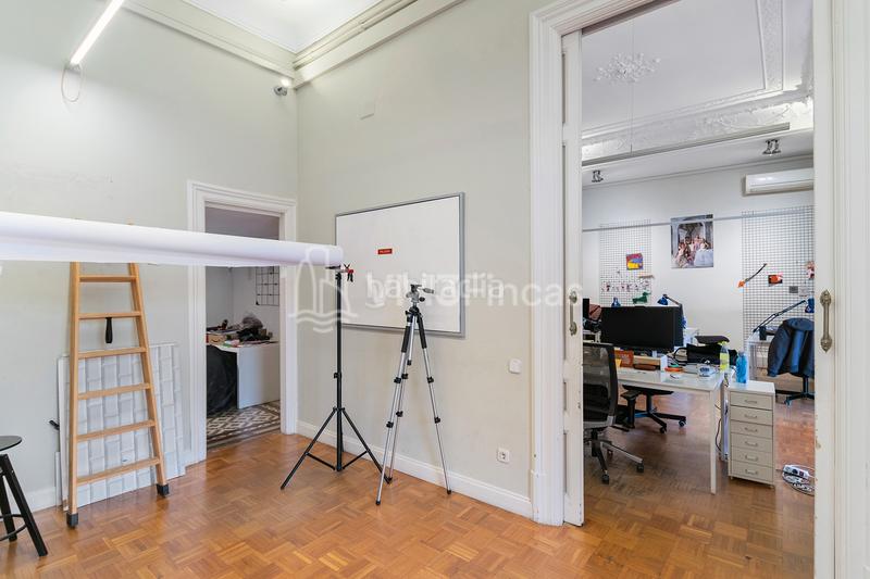 Foto 23e081f0-aa07-4075-9d63-33ed2e53fdec. Rent office space with heating in Dreta de l´Eixample Barcelona