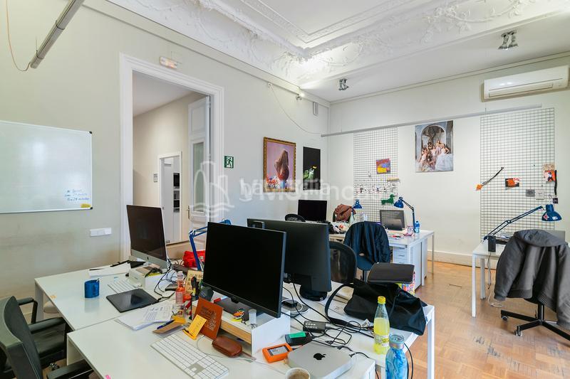 Foto 32e7db3c-3aae-4f1c-99a4-e94689938a46. Rent office space with heating in Dreta de l´Eixample Barcelona