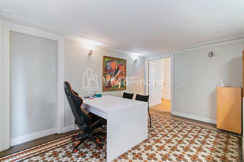 Foto 38e7a3ee-000d-4493-ab41-4988cd27fea6. Rent office space with heating in Dreta de l´Eixample Barcelona
