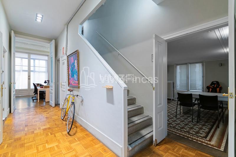 Foto c27261f4-f522-47d0-b3fc-008aa454c9e8. Rent office space with heating in Dreta de l´Eixample Barcelona
