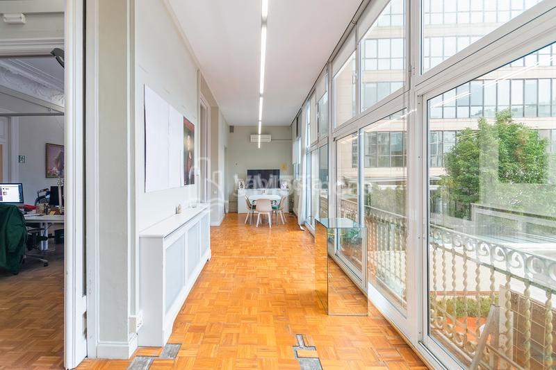 Foto d4cd3539-e01e-43eb-b3d3-629daf49670d. Rent office space with heating in Dreta de l´Eixample Barcelona