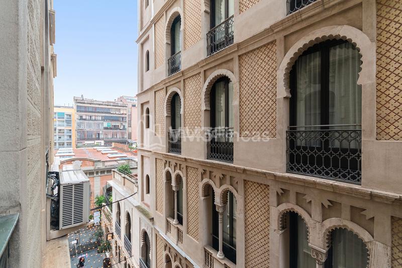 Foto e391997c-f57c-42da-93b8-f2d8a639fc63. Alquiler oficina en Dreta de l´Eixample Barcelona