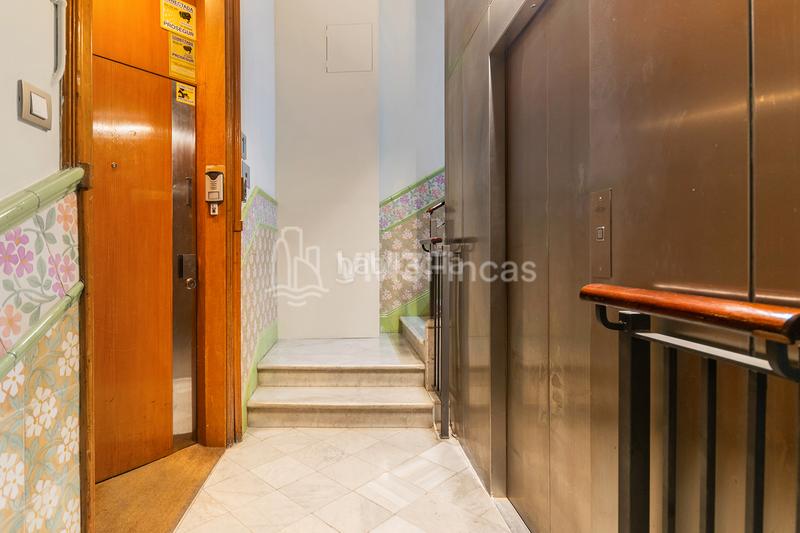 Foto f01d08fe-aefe-4abe-b5af-ffe97b565d3f. Alquiler oficina en Dreta de l´Eixample Barcelona