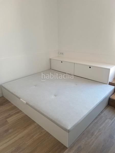 Foto ce6ec7b1-bc23-4c92-aea8-8188932ed312. Alquiler ático en La Nova Esquerra de l´Eixample Barcelona