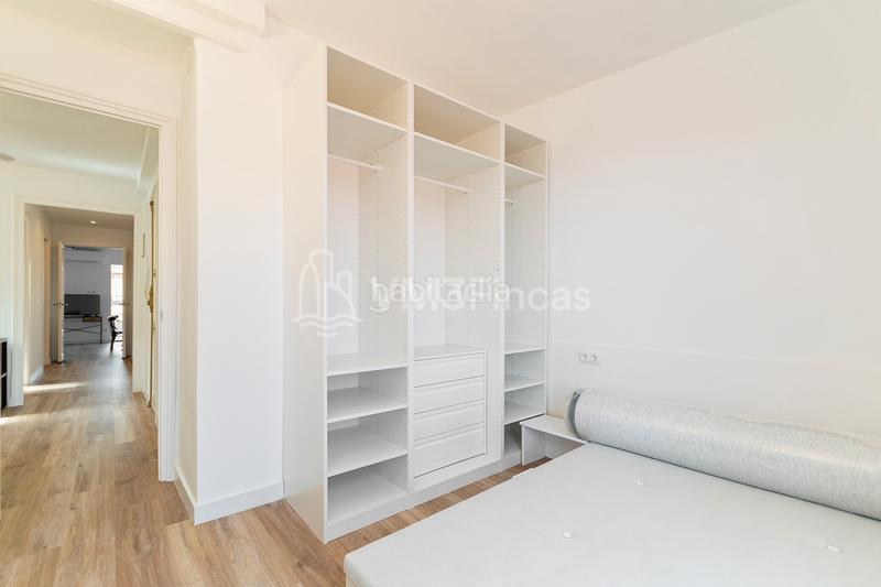 Foto 34490aa1-eca5-48f9-8979-f3805f6ddd68. Location attique avec chauffage dans La Nova Esquerra de l´Eixample Barcelona
