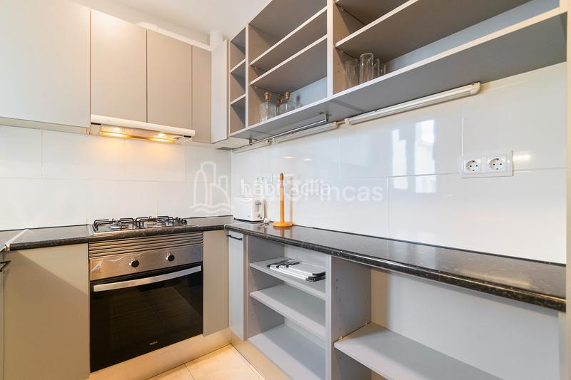Foto 717fdbe2-2285-48eb-8ac4-3c23f44061f7. Location attique avec chauffage dans La Nova Esquerra de l´Eixample Barcelona