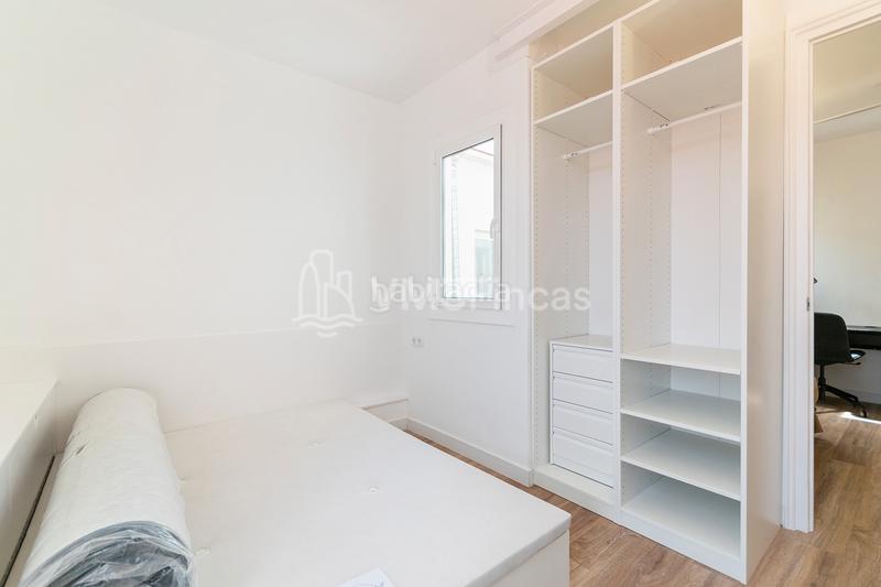 Foto d2102b98-1ff3-43ff-ba8d-77b9ad8c17de. Location attique avec chauffage dans La Nova Esquerra de l´Eixample Barcelona