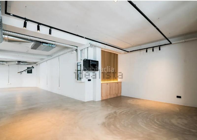 Foto 77a7e796-0d0f-4d95-b76b-5ac19a26a2c0. Alquiler local comercial en Fort Pienc Barcelona