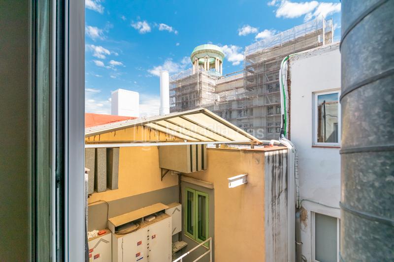 Foto 06709ef5-11e0-42f8-98d5-8ac2a0dbdd9d. Rent office space with heating in Gòtic Barcelona