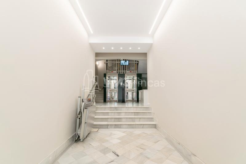 Foto 16c472b5-2a57-4885-8b4b-8030f78a1f9b. Rent office space with heating in Gòtic Barcelona