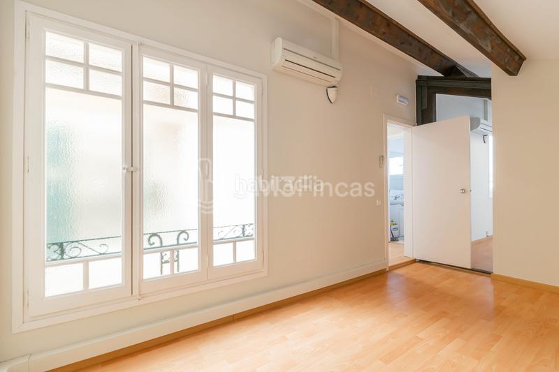 Foto 17d8265f-e310-413a-94c1-9b5e0bf37a0f. Rent office space with heating in Gòtic Barcelona