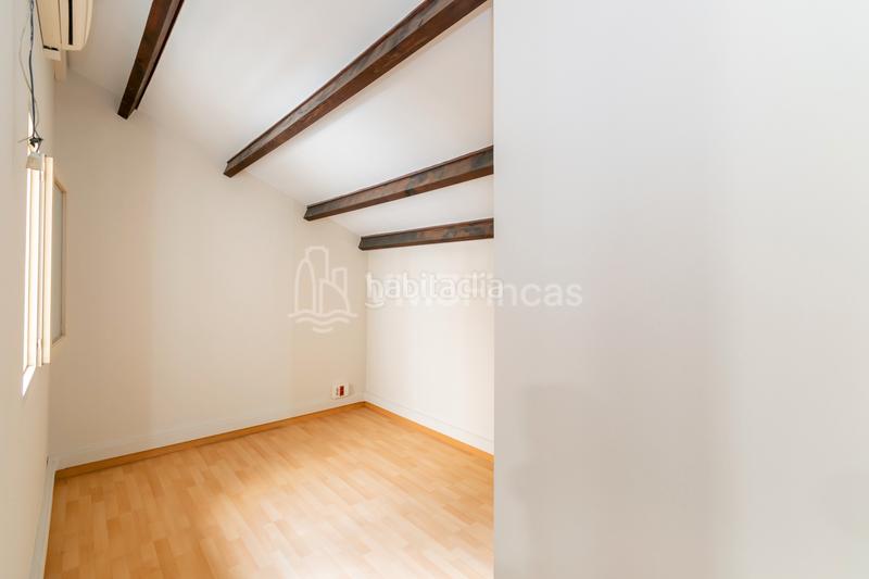 Foto bc1d9bce-7e47-412d-9e62-9d764ca89246. Rent office space with heating in Gòtic Barcelona