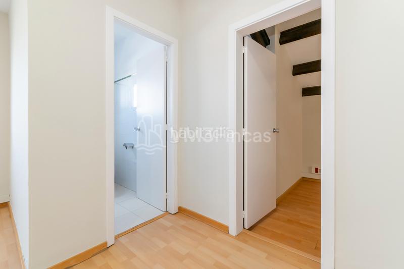 Foto dc9b62ea-6257-415f-a6a4-834497ed1380. Rent office space with heating in Gòtic Barcelona
