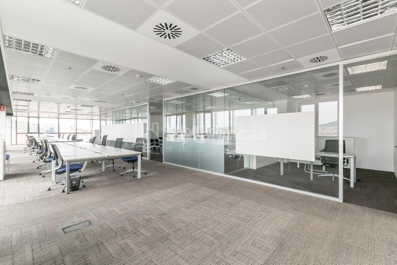 Foto 05ae18cc-40d1-4553-bc32-28b46c9c95db. Miete büro mit heizung parking in Santa Eulàlia Hospitalet de Llobregat (L´)