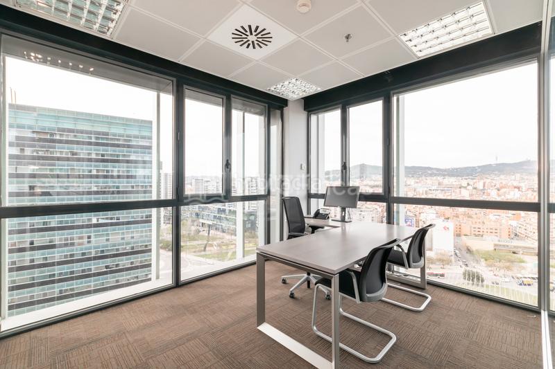 Foto 1749d639-b7c1-4a12-af4c-b686b1d7d80e. Miete büro mit heizung parking in Santa Eulàlia Hospitalet de Llobregat (L´)