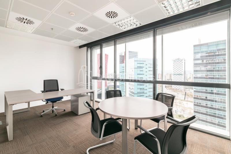 Foto 58cc280c-83e0-4d79-a901-93461d108343. Rent office space with heating parking in Santa Eulàlia Hospitalet de Llobregat (L´)