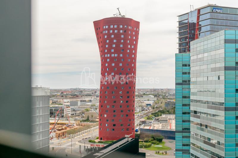 Foto 8043202b-710e-4d02-924a-38e5ae450888. Affitto ufficio con riscaldamento parcheggio in Santa Eulàlia Hospitalet de Llobregat (L´)