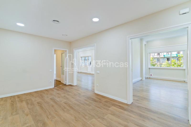 Foto 16826c0e-7ca8-470c-b61a-22c86a843ef9. Location bureau avec chauffage dans L´Antiga Esquerra de l´Eixample Barcelona