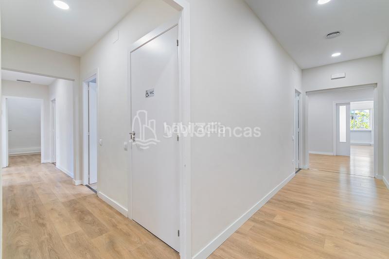 Foto 61fa3bf1-7d1b-4c74-a613-7911845ed305. Location bureau avec chauffage dans L´Antiga Esquerra de l´Eixample Barcelona