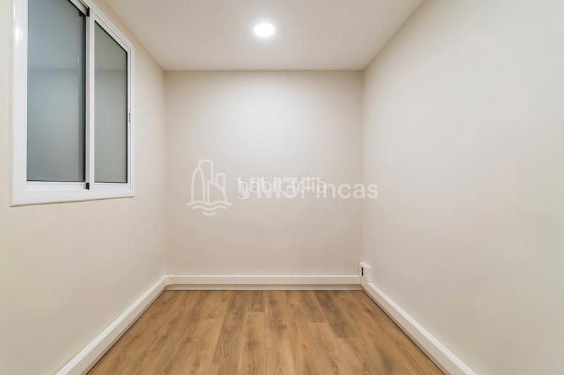 Foto 75d0deff-3ea2-42c5-8e3a-b39d2ec58d76. Location bureau avec chauffage dans L´Antiga Esquerra de l´Eixample Barcelona