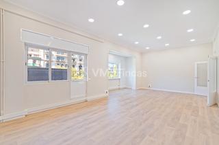 Location Bureau  Avinguda diagonal