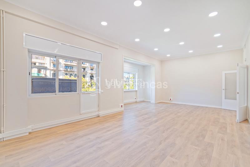 Foto d5a7d337-b0b7-4129-9670-1a5e0bd7306c. Location bureau avec chauffage dans L´Antiga Esquerra de l´Eixample Barcelona