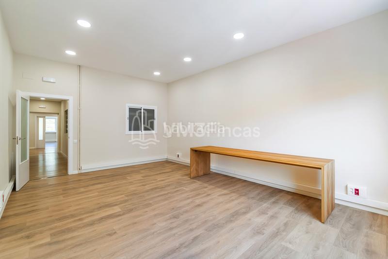 Foto 50f31d31-7375-4cf4-8eba-1826c42fdef7. Alquiler oficina en L´Antiga Esquerra de l´Eixample Barcelona