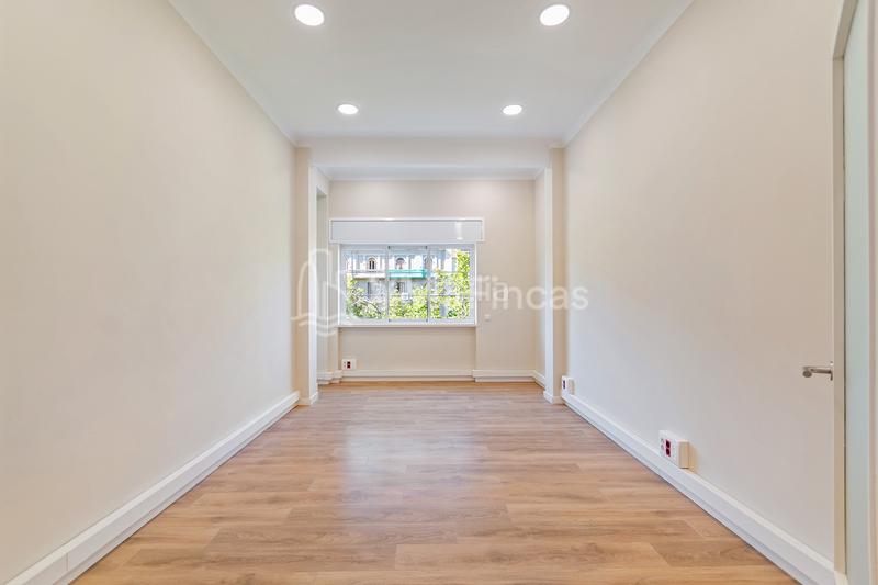 Foto 78ad26a9-ce80-4346-b3e1-f2eeb4c8d997. Alquiler oficina en L´Antiga Esquerra de l´Eixample Barcelona