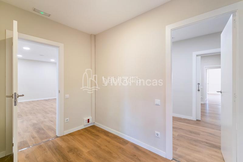 Foto abdc6ff3-0319-4e62-9db2-c4921d21cf69. Alquiler oficina en L´Antiga Esquerra de l´Eixample Barcelona