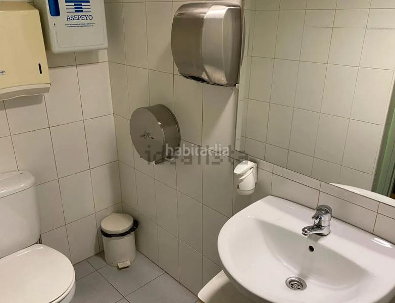 Foto 061bca80-80d4-48c2-9ac2-fe5cc9a7ec3f. Rent office space with heating parking in Pedralbes Barcelona