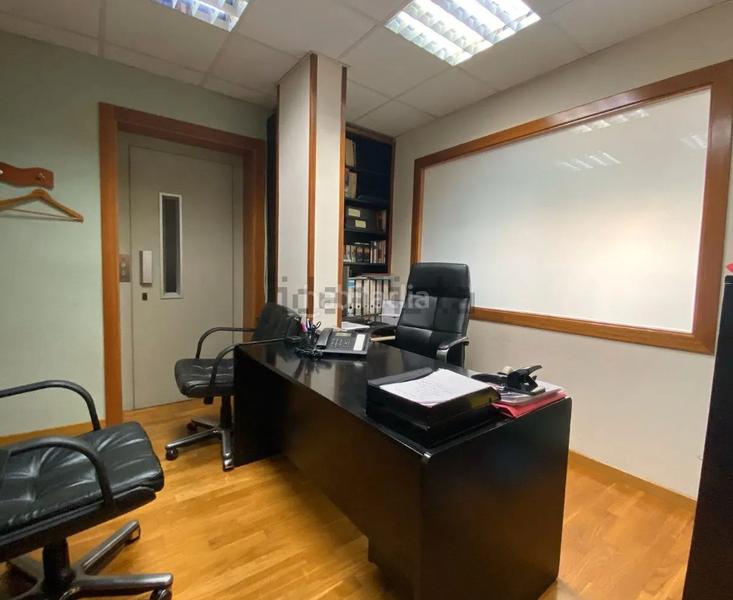 Foto c2f20bc1-4a5a-403e-97f4-92e0bbca44c1. Rent office space with heating parking in Pedralbes Barcelona