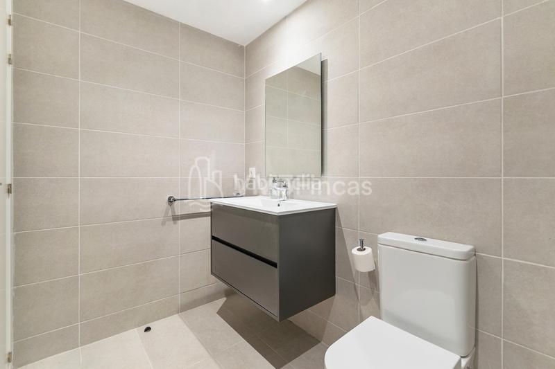 Foto 6549b254-701c-4152-ad37-31e8dfae700b. Location appartement avec chauffage parking piscine dans Barcelona