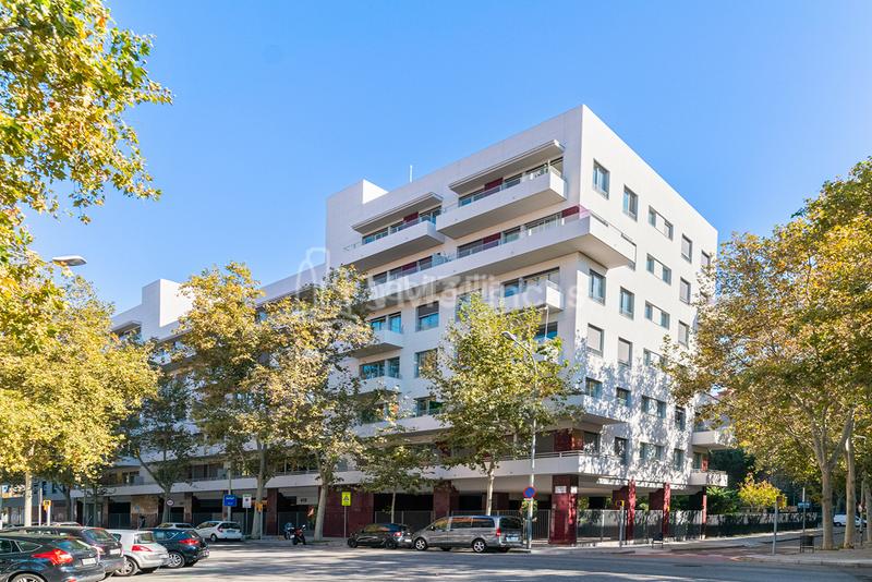 Foto 8997e464-164f-4185-b192-211425dfc24c. Location appartement avec chauffage parking piscine dans Barcelona