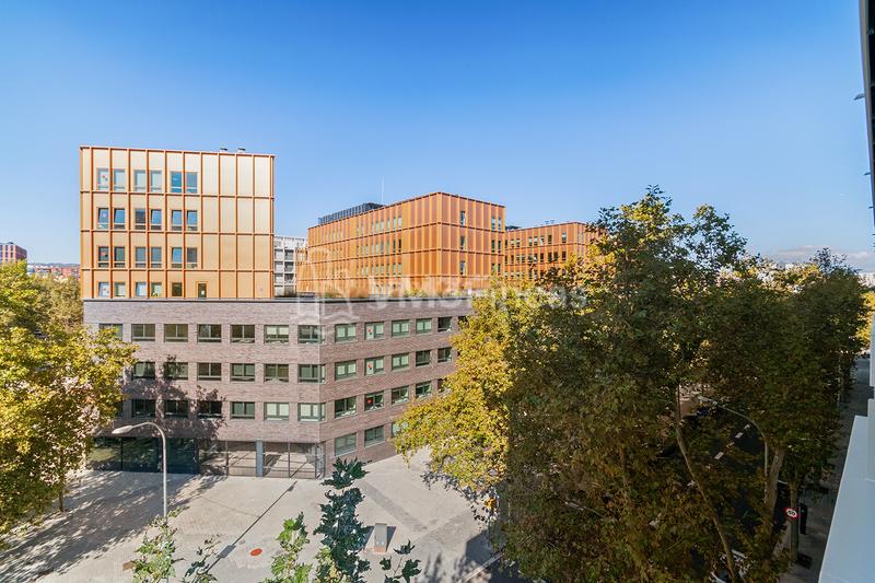 Foto 8ead87d3-9027-4369-b21d-5a1eec94656c. Location appartement avec chauffage parking piscine dans Barcelona